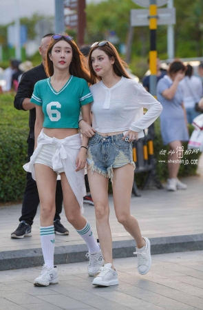 2011-6+57热裤闺蜜。喜欢哪个？ 5P