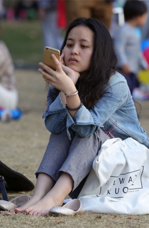 No1578 对于脱了鞋仪态依然端庄的女生，唯有死缠烂打暴力破解了