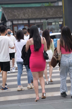 性感紧身包臀裙