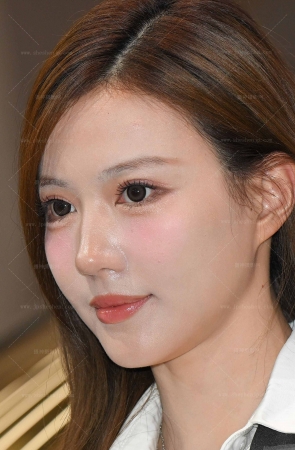 2592-12-89√网红美腿美女（牛牛67）