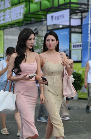 吊带长裙姐妹 [19P]