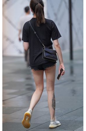 黑色热裤小姐姐(43P)