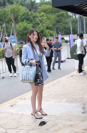 高颜值美女拍照