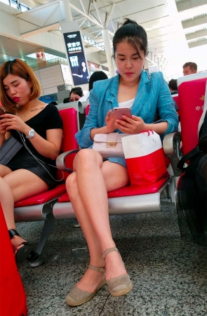 极品美腿高挑街拍美女姐姐