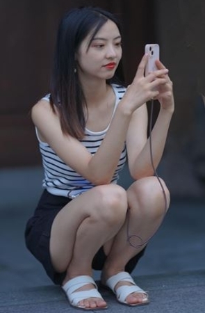 红唇小姐姐(66P)