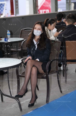 极品性感黑丝高跟销售顾问  [23P]