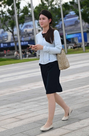 2562-69-63√肉丝平底鞋-素人下班了