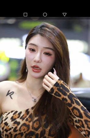 一悠悠单反相机录视频两分钟 2P