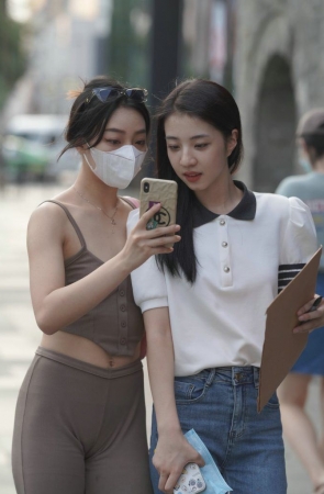  清秀美丽姐妹 [104P2V-1.08GB] 