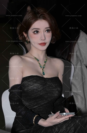 黑色抹胸裙 – 小喵大宝 [21P]