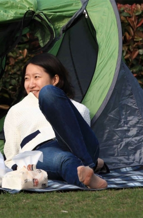 No901 草地上的白衣女子 第1套