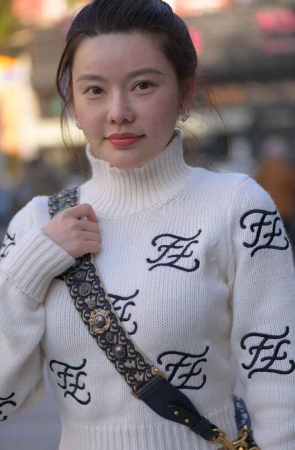 性感白色牛仔裤 [202P-4.64GB]