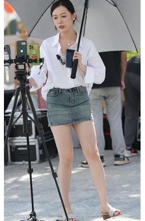 牛仔裙主播美女(96P)