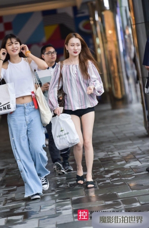 白皙长腿美眉3A3326[189M]