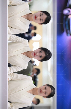 251125-46-129√三丝出海-肉丝踩鞋跟➕8k 11P