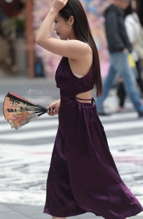 高跟街拍少妇
