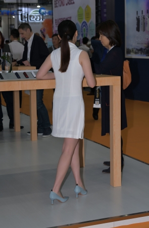 胖嘟嘟脸，好纯，好耐看的妹子