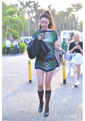 半腿黑丝 21-04-14-58P