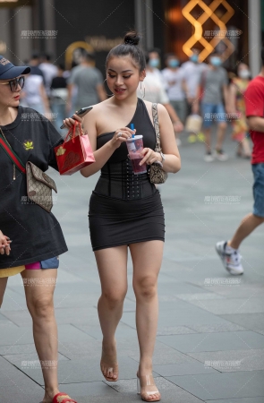 丰满的包臀裙