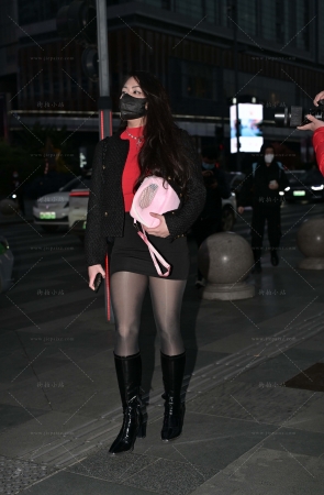 夜拍长靴包臀裙朲槭