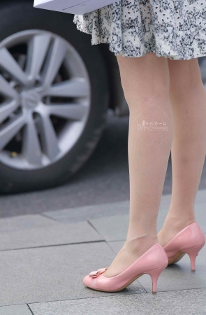 20612-3+41-等车的丝 袜朲萋