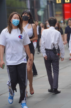 黑白搭配大气美丽