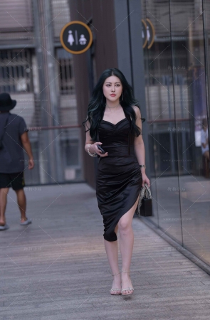 黑色长裙凉高美眉