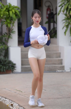 【红石苏梅岛旅拍】第三篇：海边骑马的女孩