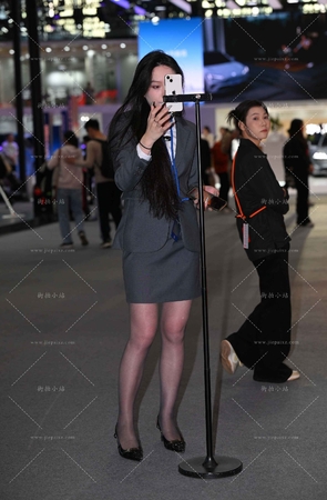 制服OL黑丝奔驰主播