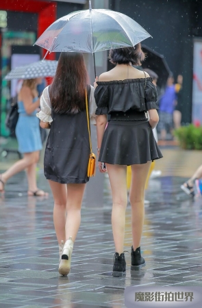 两个短裙气质美女3A4116[175M]