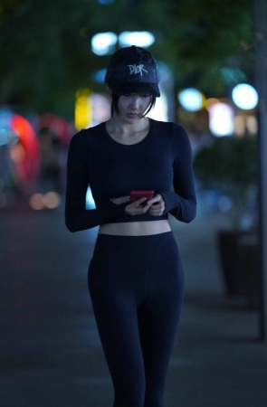 黑色紧身裤小蛮腰 [99P-1.57GB]