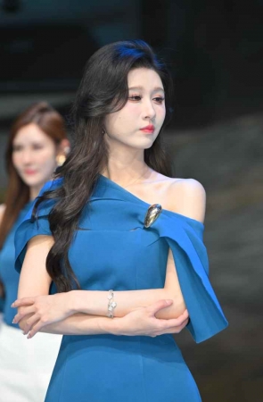 蓝色裙装 [113P-1.99GB]