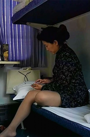 火车上遇到美女