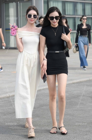 23613-17=86好短的包臀裙美腿闺蜜 18P