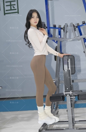 紧身裤健身美女 [21P]