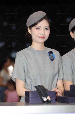 媲美空姐的肉丝礼仪小姐姐 9P