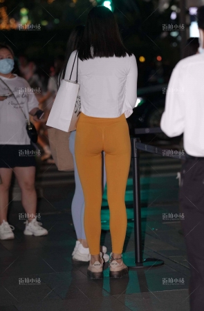 黄色紧身裤