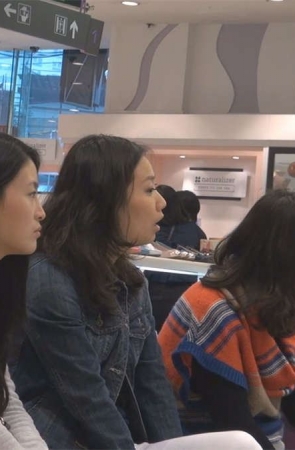 脚好看就是要折腾，丝袜裸足都得尝试