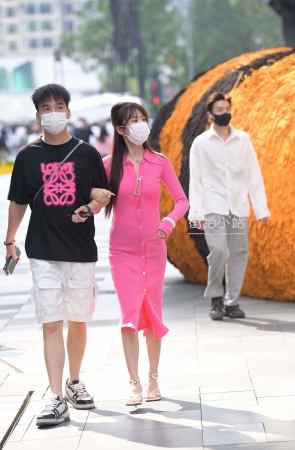 好美，感觉像是画里走出来的一样~