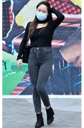 黑色牛仔裤美女(35P)