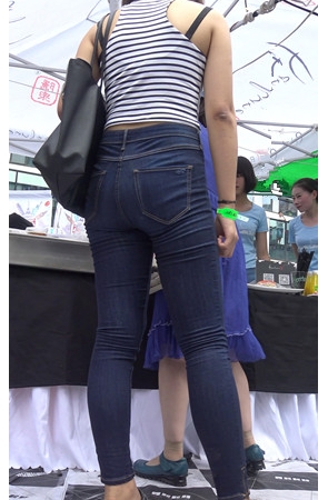 短发牛仔裤紧身MM