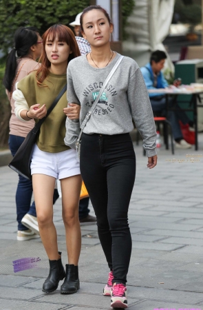 李欢原创——–牛仔，丰腴（16P）