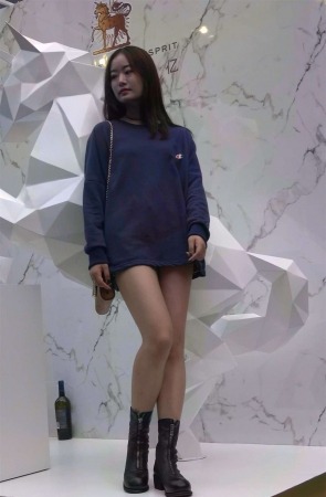 模特气质美腿美女