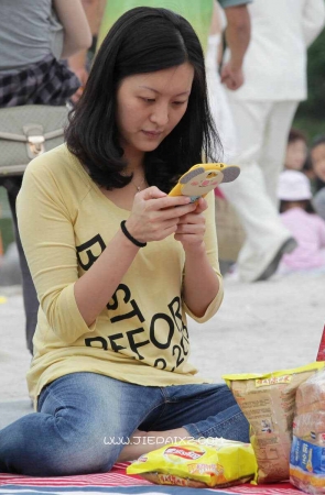 甜美少f的肉感素足