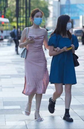 精选街拍作品 NO.1631 长裙少妇[127P/172MB]