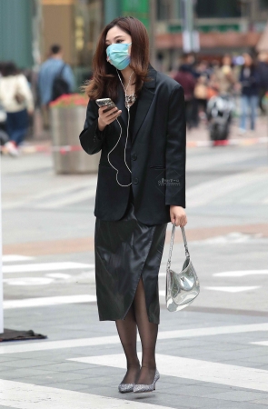 诱惑黑丝街拍高跟shaofu