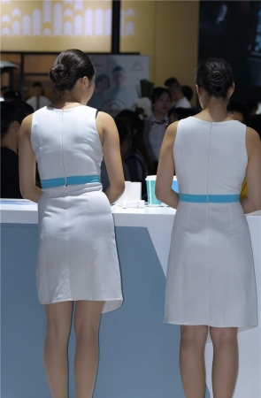 成都车展-超纯美的肉丝美眉3A243[1.21G]