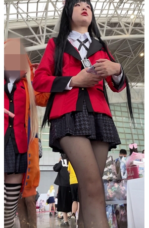 黑丝百褶裙美女