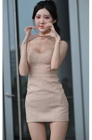 气质连体裙美女(166P)