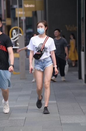 牛仔热裤，我的最爱